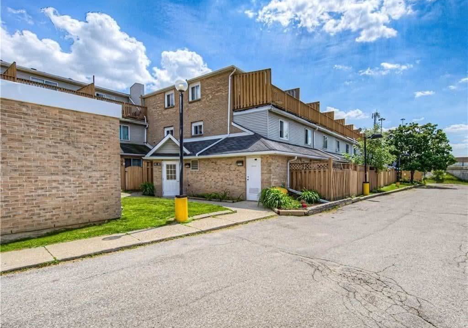 67-valleyview-road-kitchener-ontario-40833071