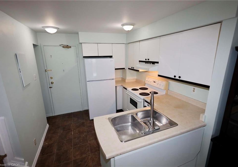 67-valleyview-road-kitchener-ontario-40833071