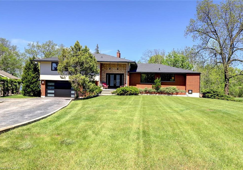 44-fifty-road-stoney-creek-ontario-40833083