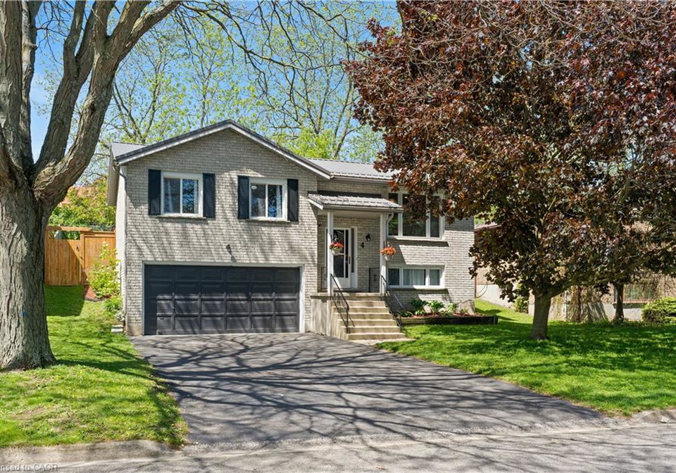 4-brant-street-simcoe-ontario-40833202