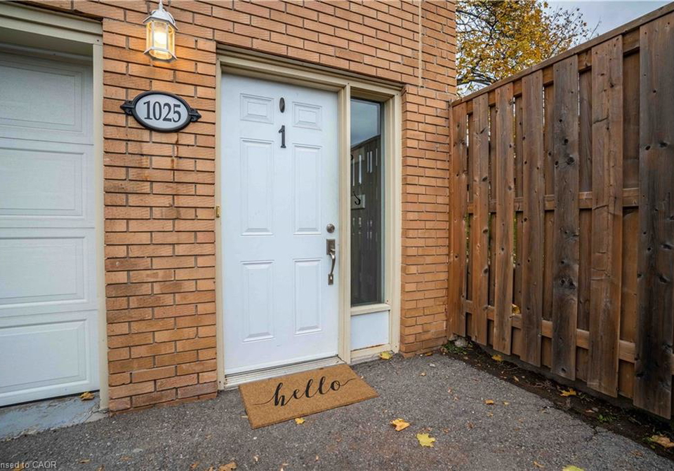 1025-upper-gage-avenue-hamilton-ontario-40833239