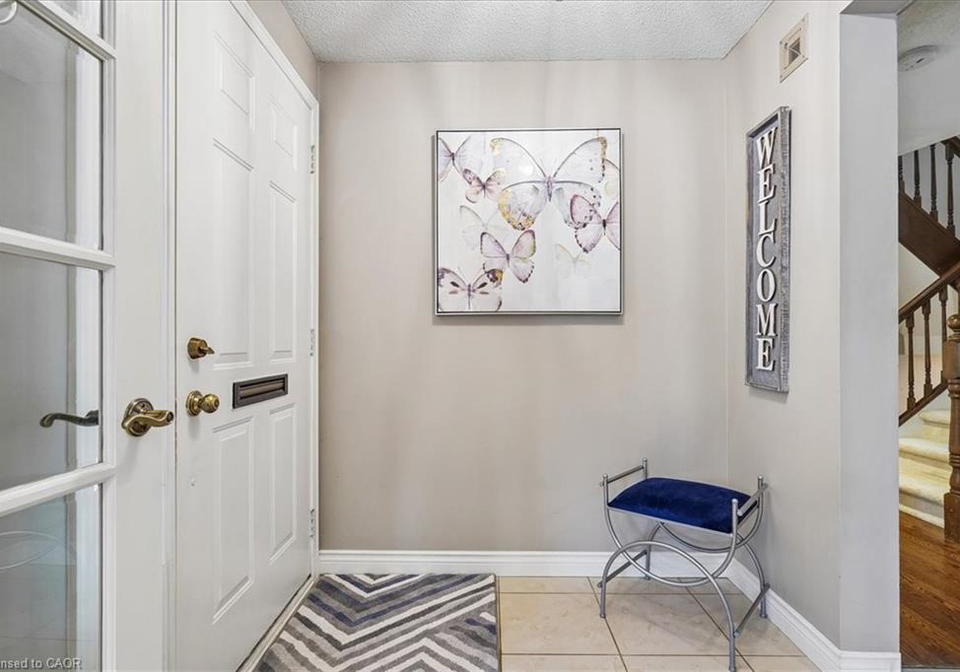 1507-upper-middle-road-burlington-ontario-40833247