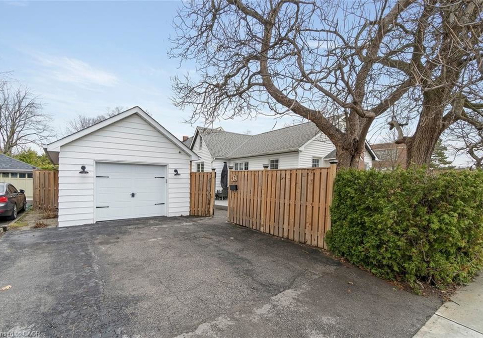 32-craig-street-brampton-ontario-40833282