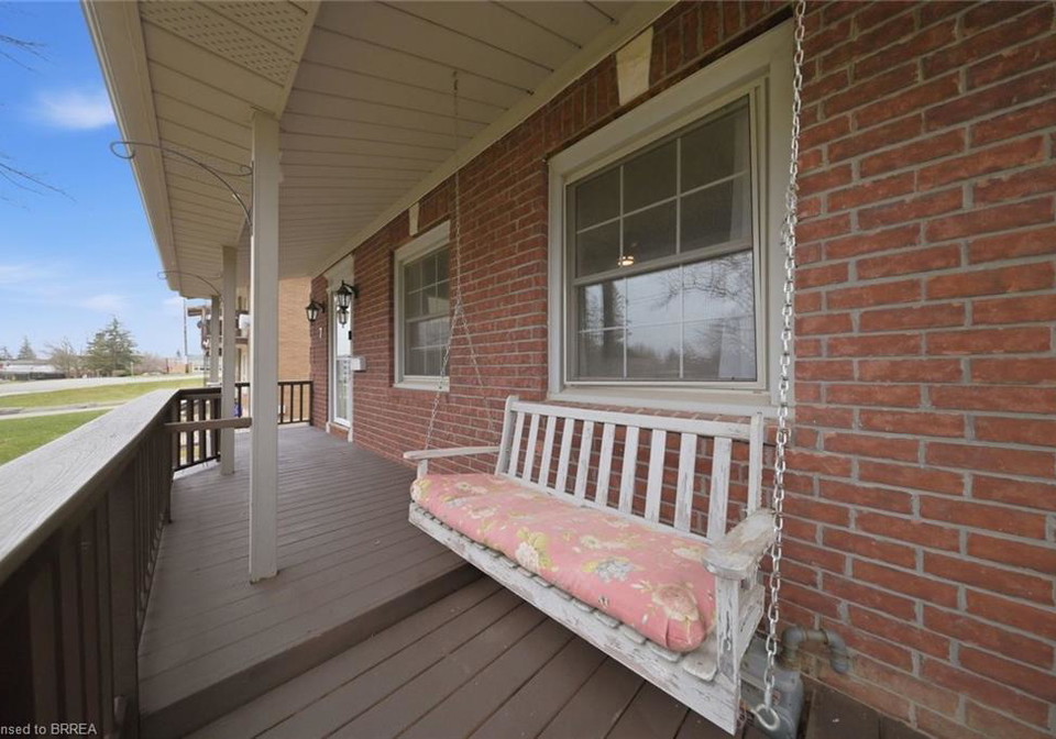7-barry-drive-brantford-ontario-40833287