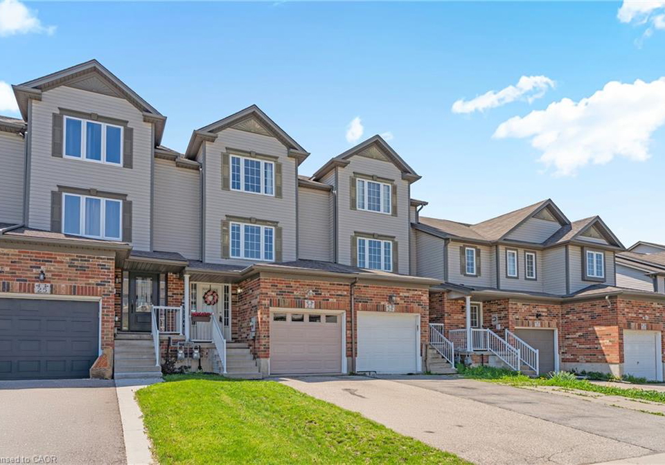 27-madeleine-street-kitchener-ontario-40833350