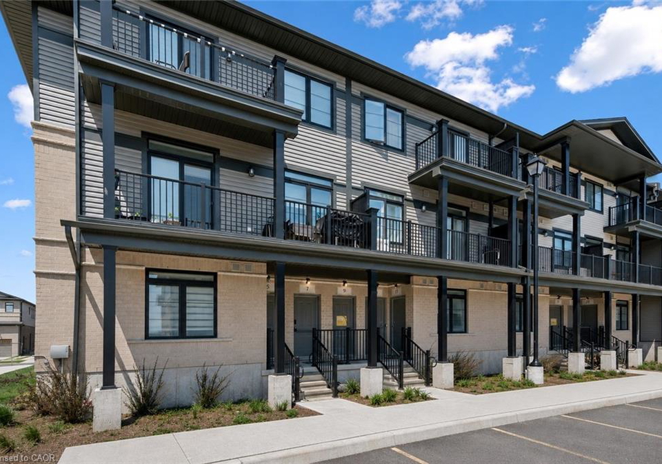 9-lomond-lane-kitchener-ontario-40833352