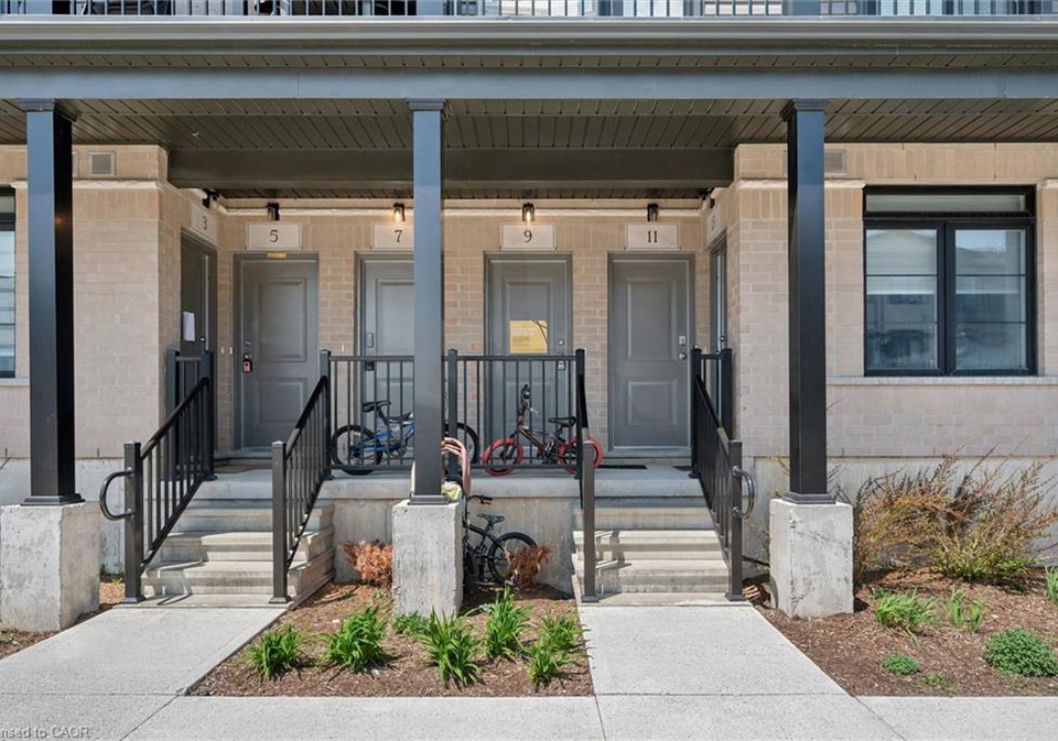 9-lomond-lane-kitchener-ontario-40833352