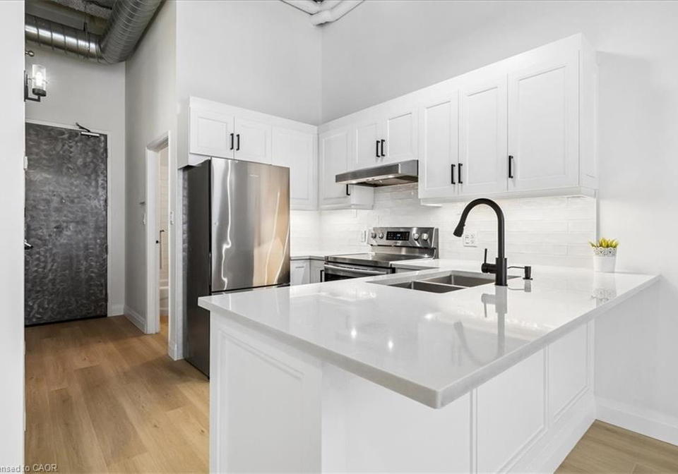 11-rebecca-street-hamilton-ontario-40833417