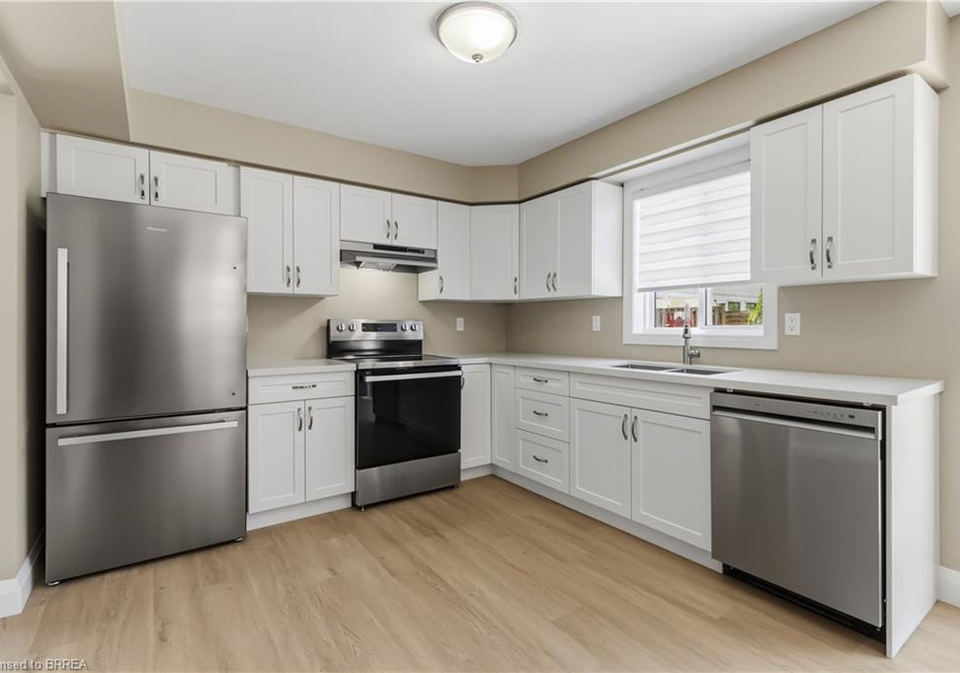 9-norwich-street-brantford-ontario-40833493