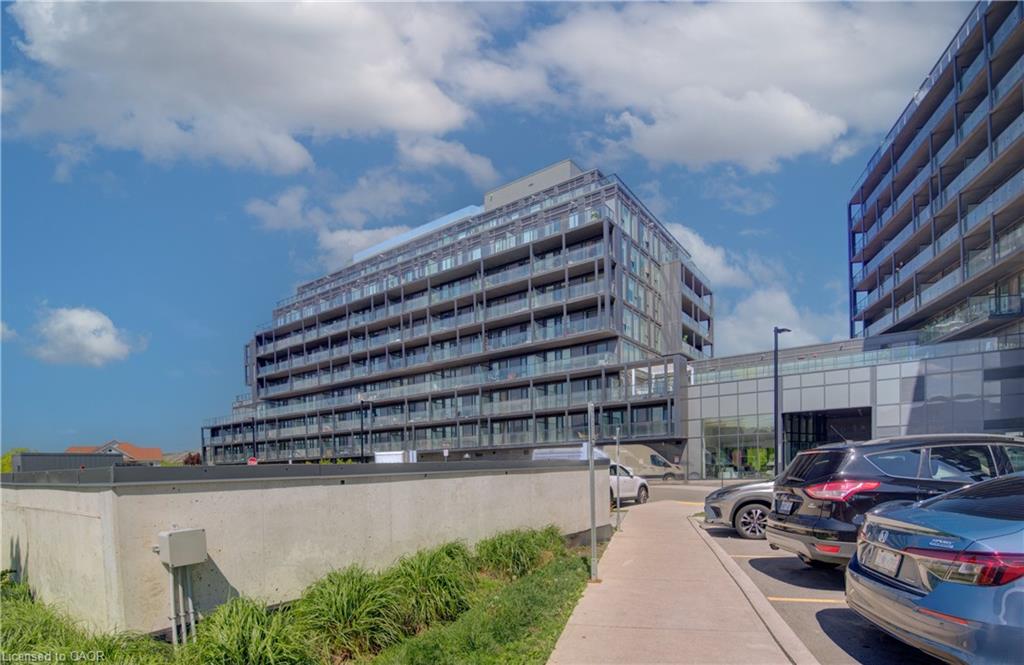 3210-dakota-common-burlington-ontario-40833511