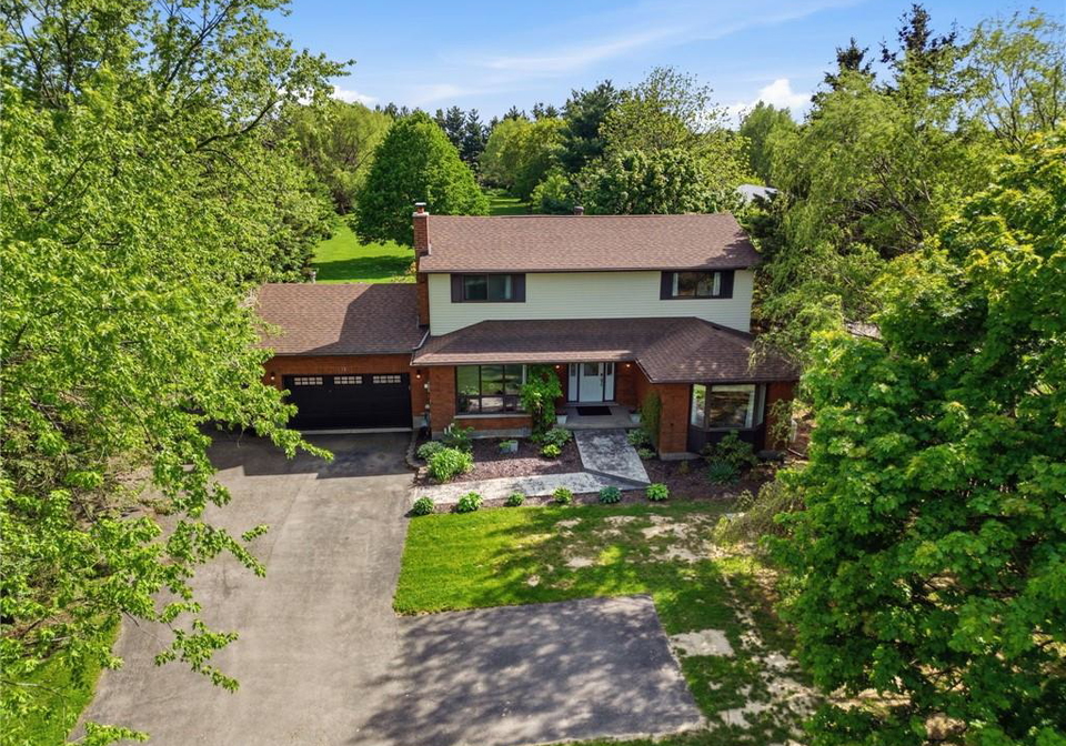 9717-dickenson-road-w-mount-hope-ontario-40833533