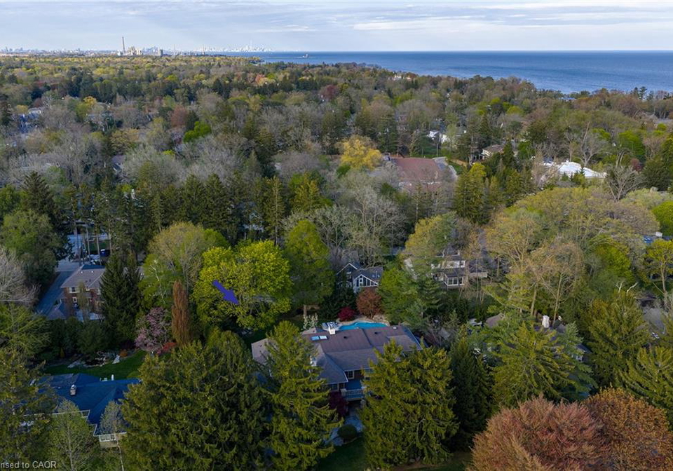155-gloucester-avenue-oakville-ontario-40833571
