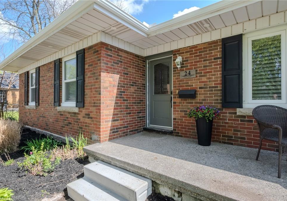 24-franklin-street-brantford-ontario-40833582