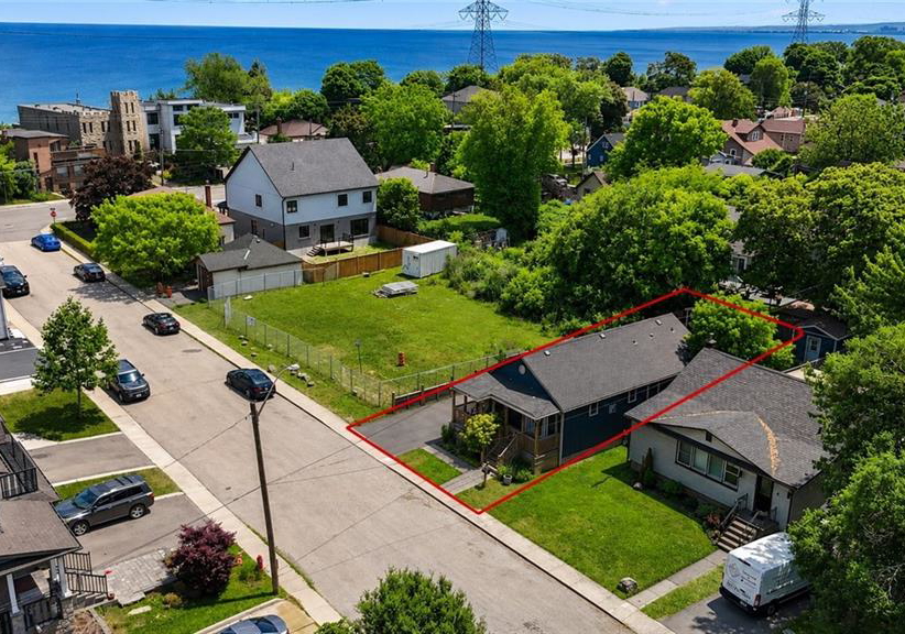 4-rembe-avenue-hamilton-ontario-40833599