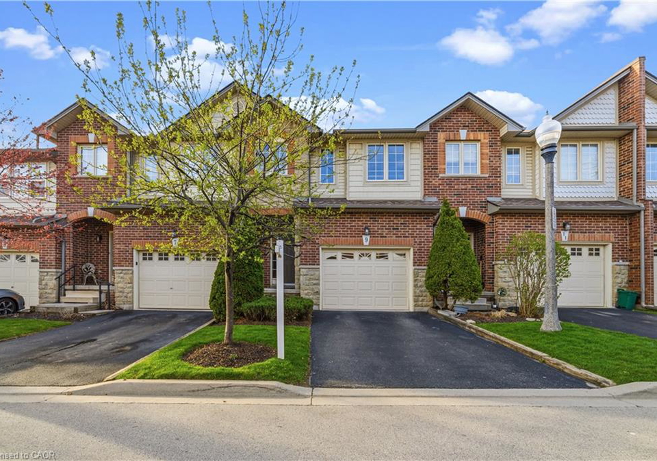 9-liddycoat-lane-ancaster-ontario-40833616