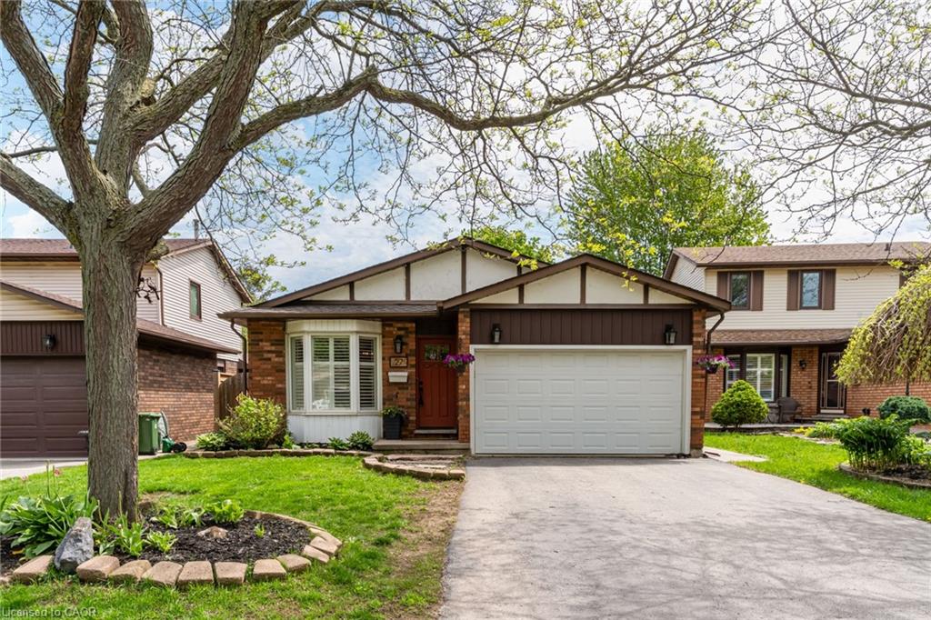 27-bloomsbury-court-ancaster-ontario-40833620