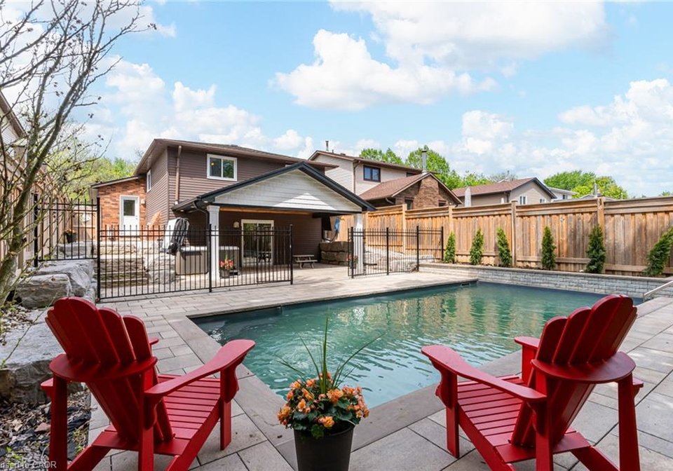 27-bloomsbury-court-ancaster-ontario-40833620