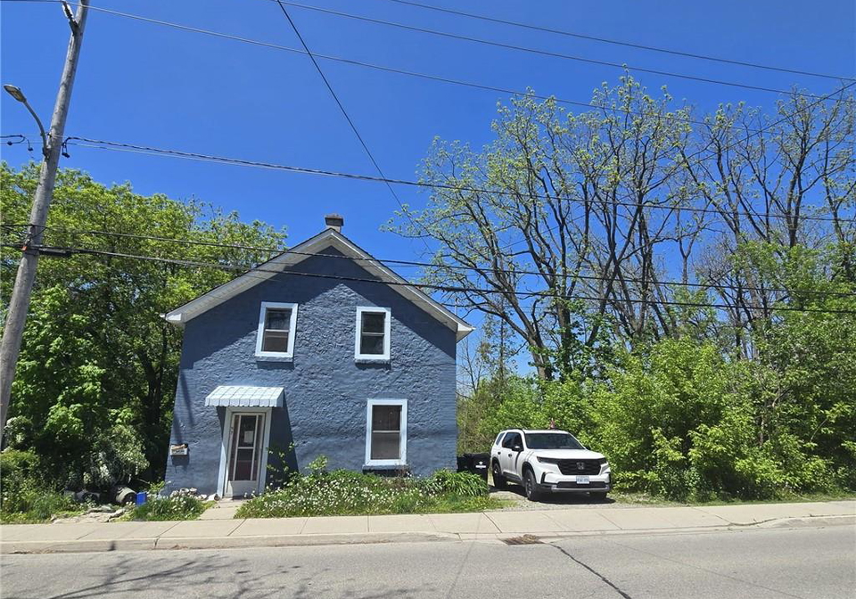 197-queen-street-e-cambridge-ontario-40833641