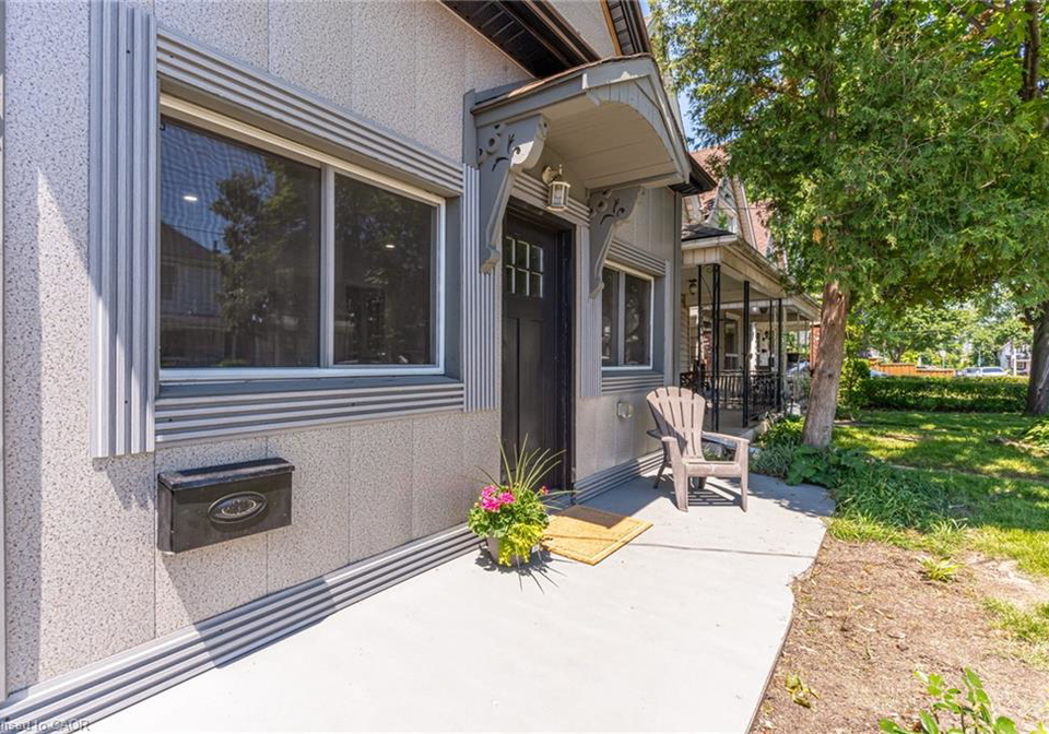 127-barnesdale-avenue-n-hamilton-ontario-40833642