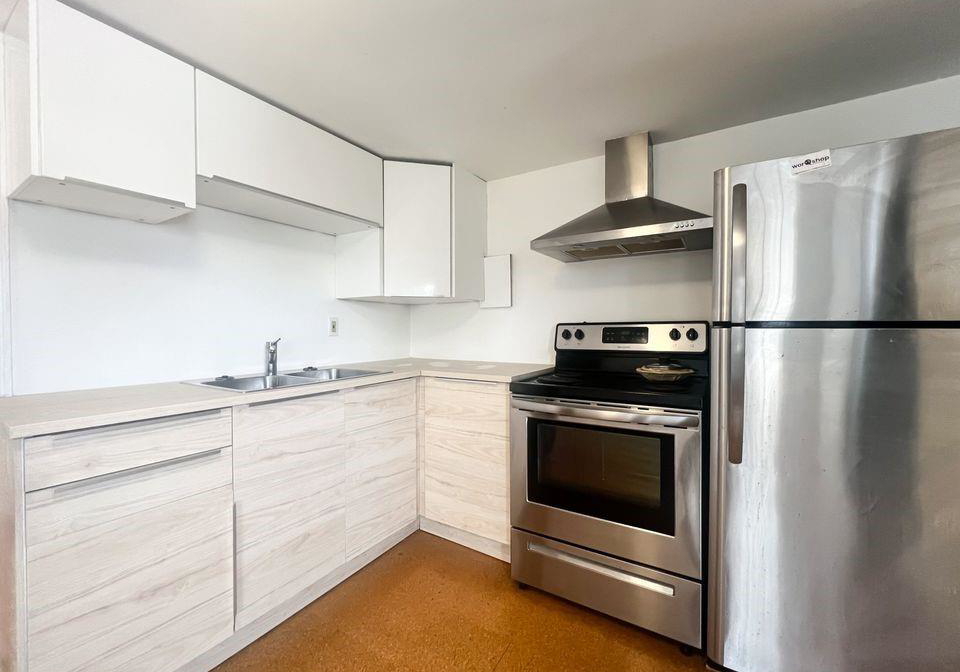 112-west-avenue-n-hamilton-ontario-40833644