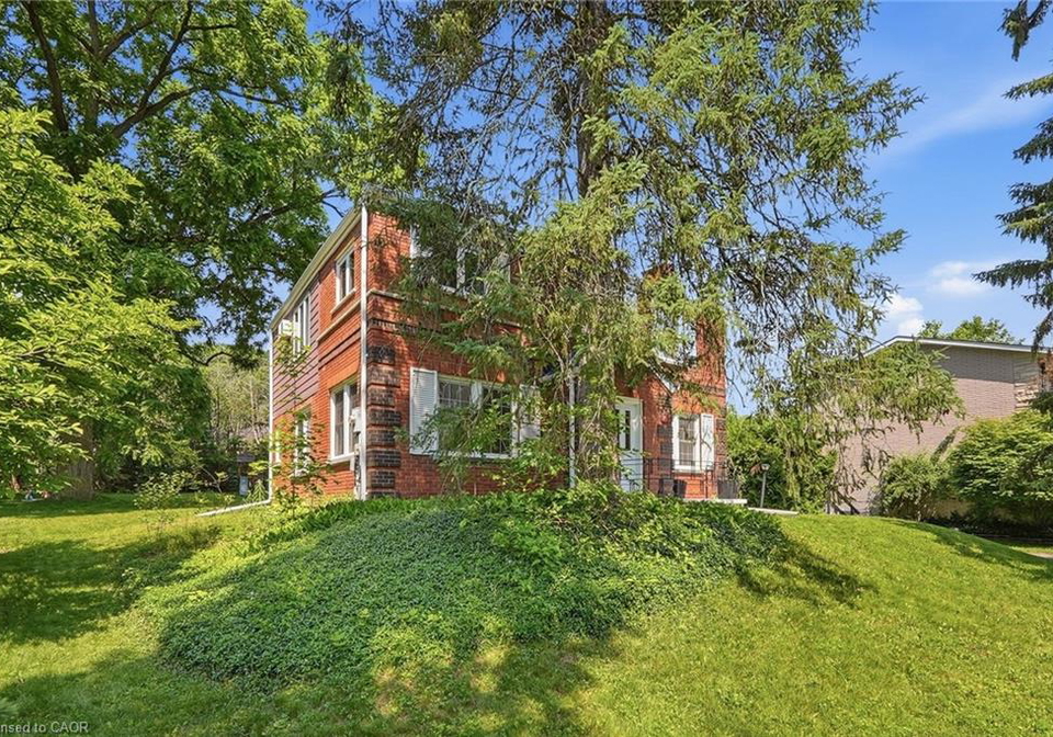 214-west-river-road-cambridge-ontario-40833647