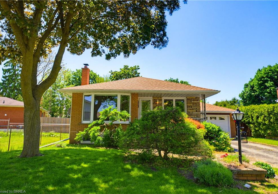11-marshall-street-brantford-ontario-40833681