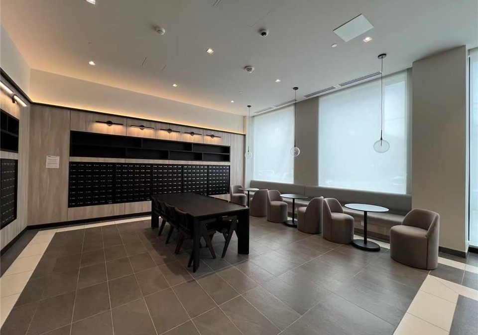 1-jarvis-street-hamilton-ontario-40833721