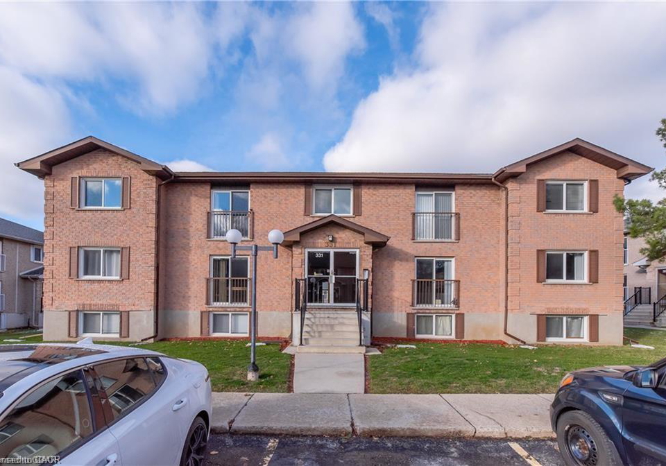 331-northlake-drive-waterloo-ontario-40833722