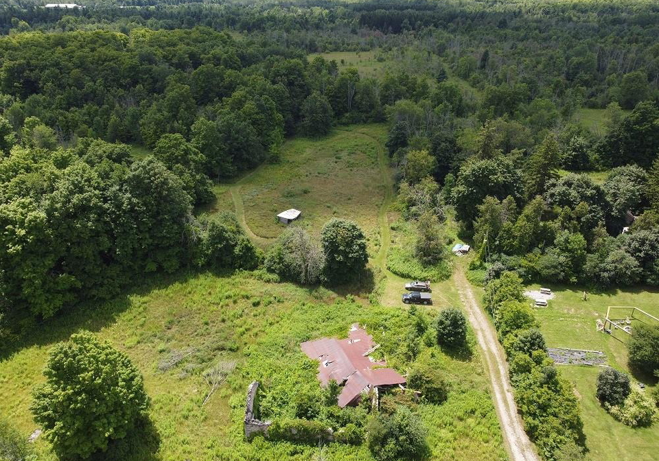 9414-first-line-nassagaweya-milton-ontario-40833727