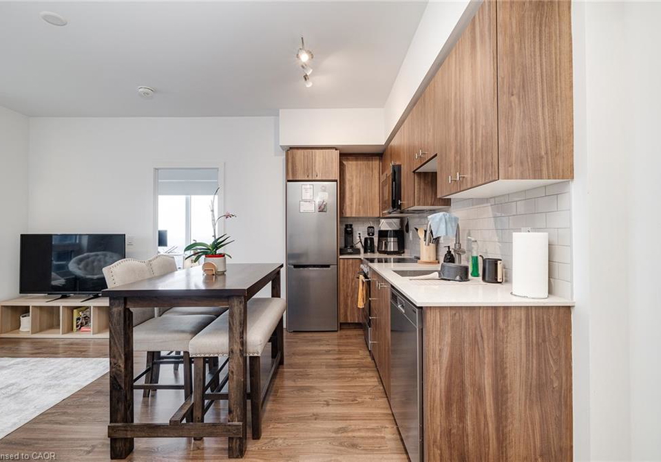 15-wellington-street-s-kitchener-ontario-40833759