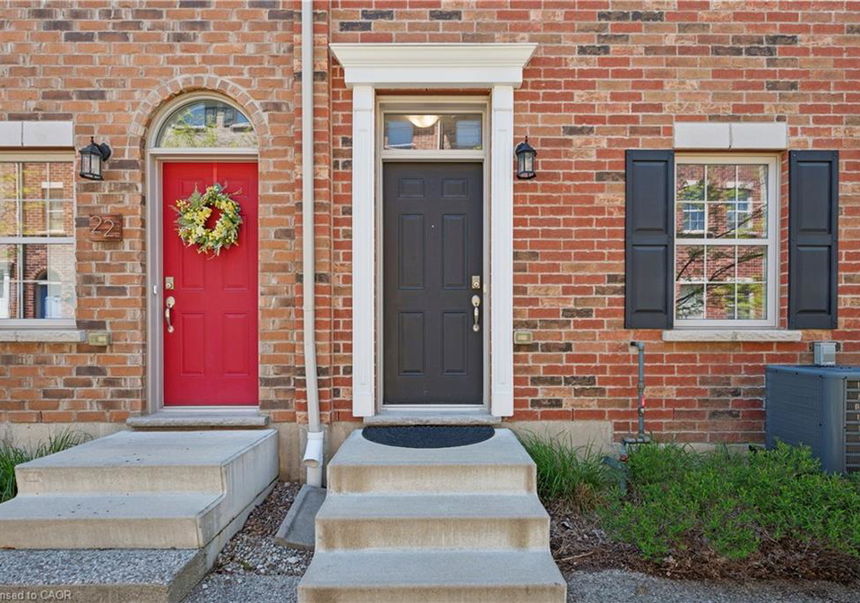 24-oxfordshire-lane-kitchener-ontario-40833792