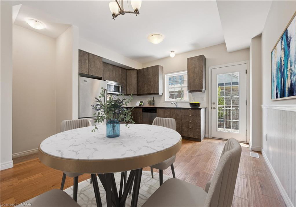 24-oxfordshire-lane-kitchener-ontario-40833792