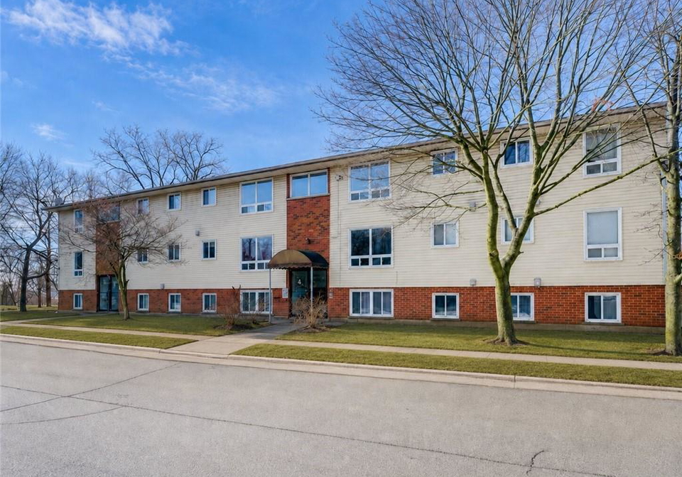 119-cedar-street-s-kitchener-ontario-40833805