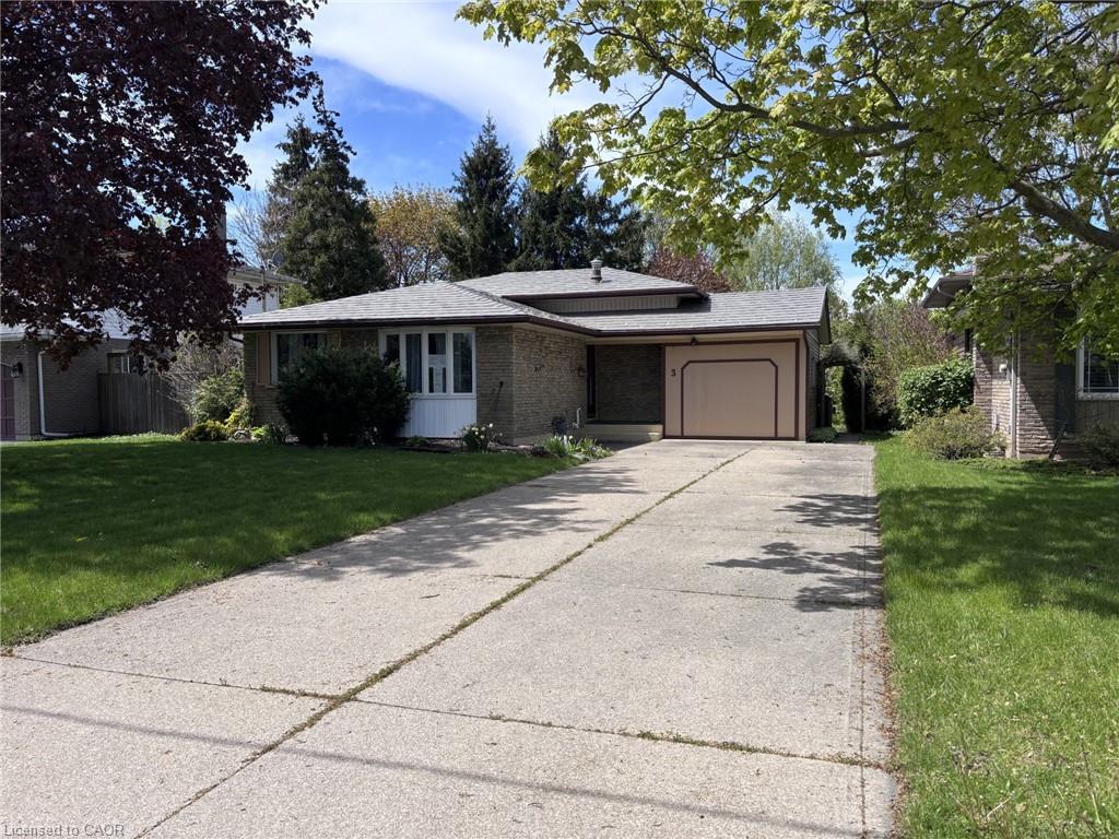 3-governor-simcoe-drive-st-catharines-ontario-40833837