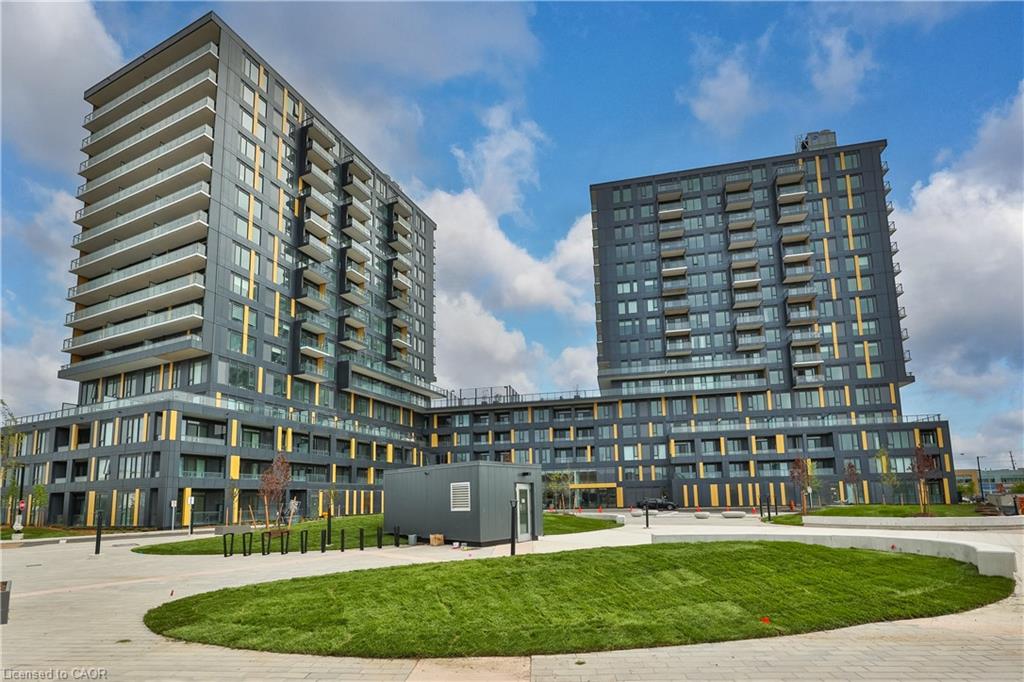 4878-powers-common-burlington-ontario-40833845