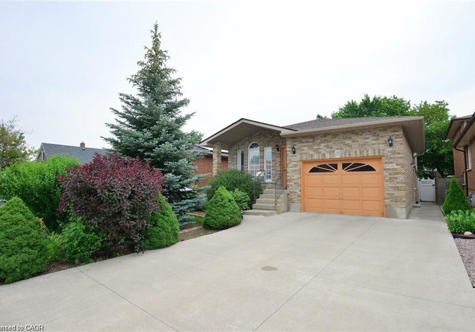 105-delena-avenue-s-hamilton-ontario-40833848