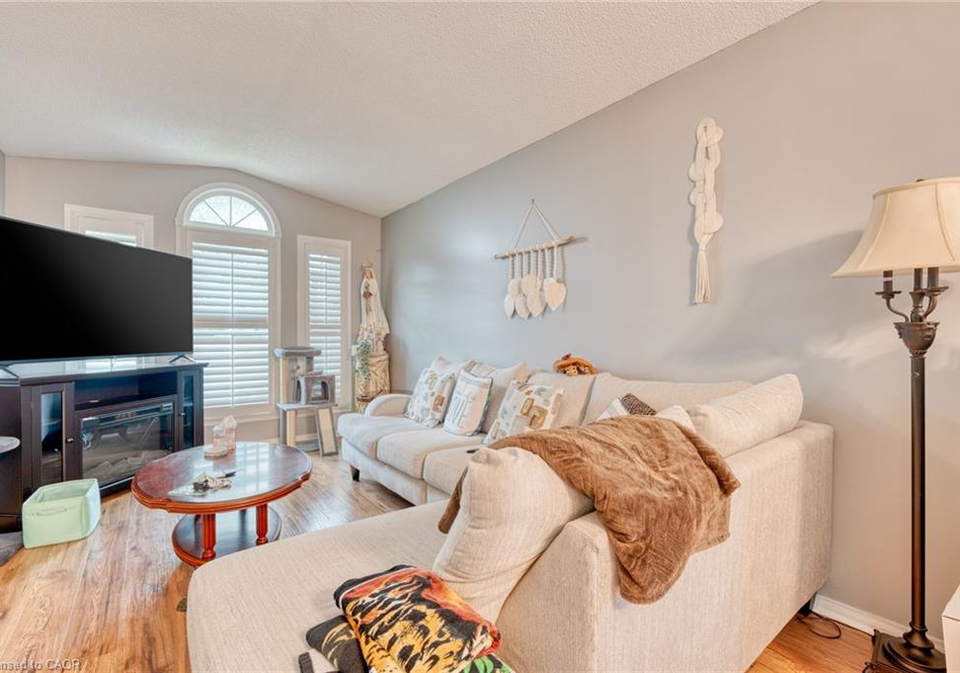 105-delena-avenue-s-hamilton-ontario-40833848