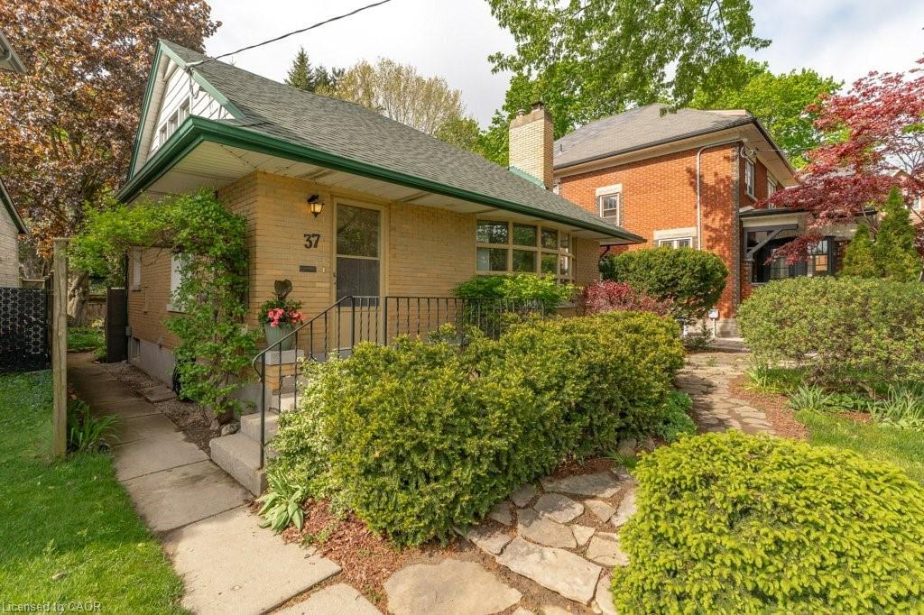 37-central-street-waterloo-ontario-40833865