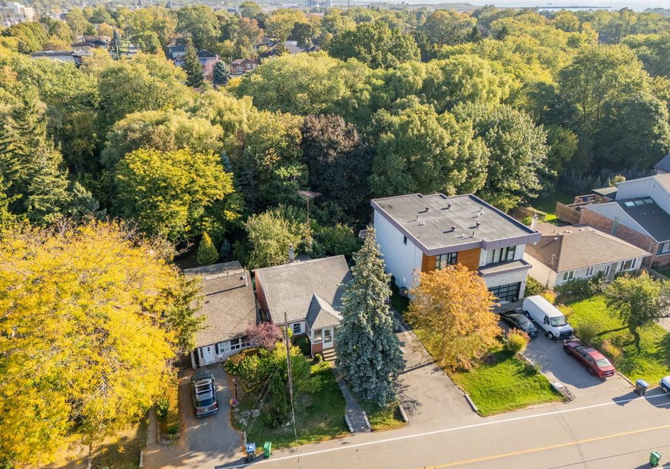 945-beechwood-avenue-mississauga-ontario-40833883