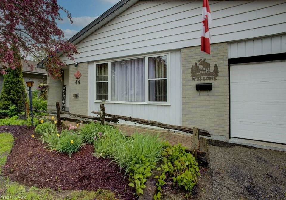 44-madison-avenue-orangeville-ontario-40833891