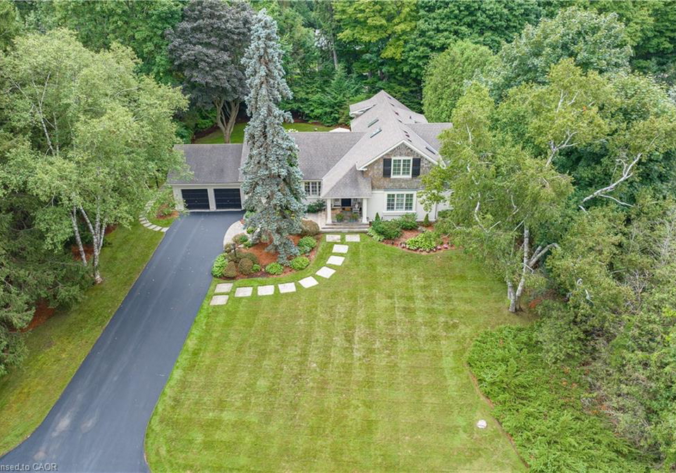 7-colonial-crescent-oakville-ontario-40833953