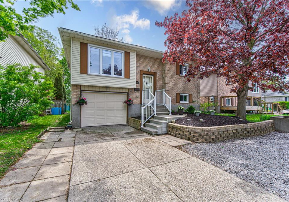 414-woods-lane-cambridge-ontario-40833982