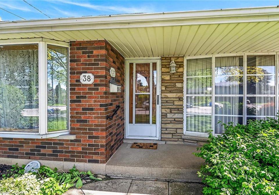 38-tyrone-drive-hamilton-ontario-40834059