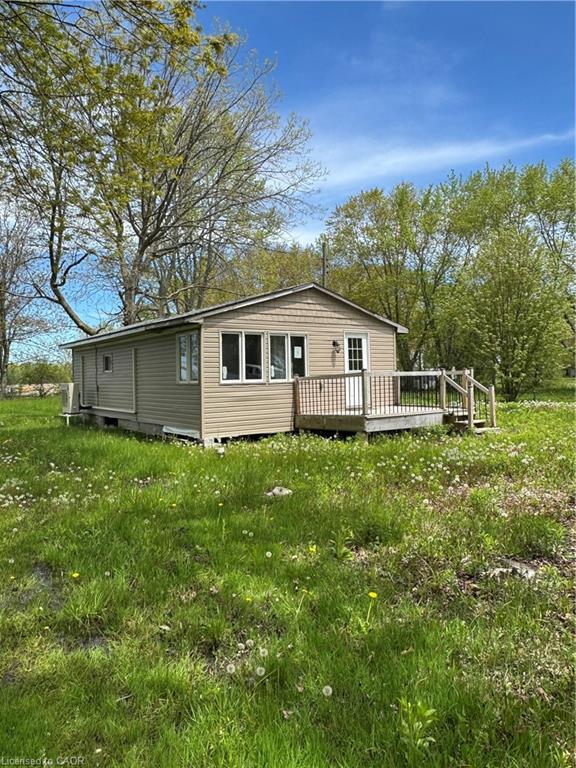 28-derner-line-lowbanks-ontario-40834083