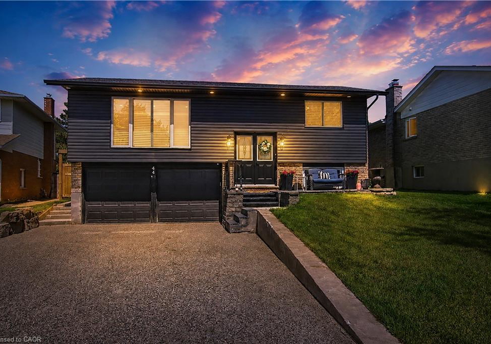 44-oakhurst-crescent-kitchener-ontario-40834121