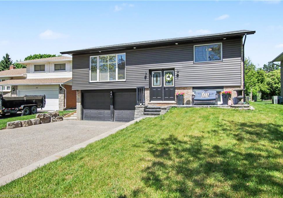 44-oakhurst-crescent-kitchener-ontario-40834121