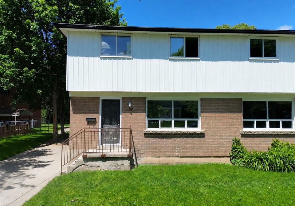 57-oakwood-avenue-simcoe-ontario-40834125