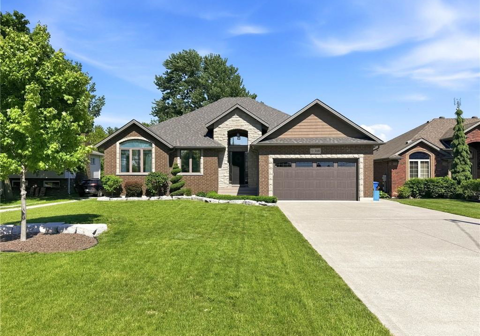 318-puce-road-belle-river-ontario-40834218