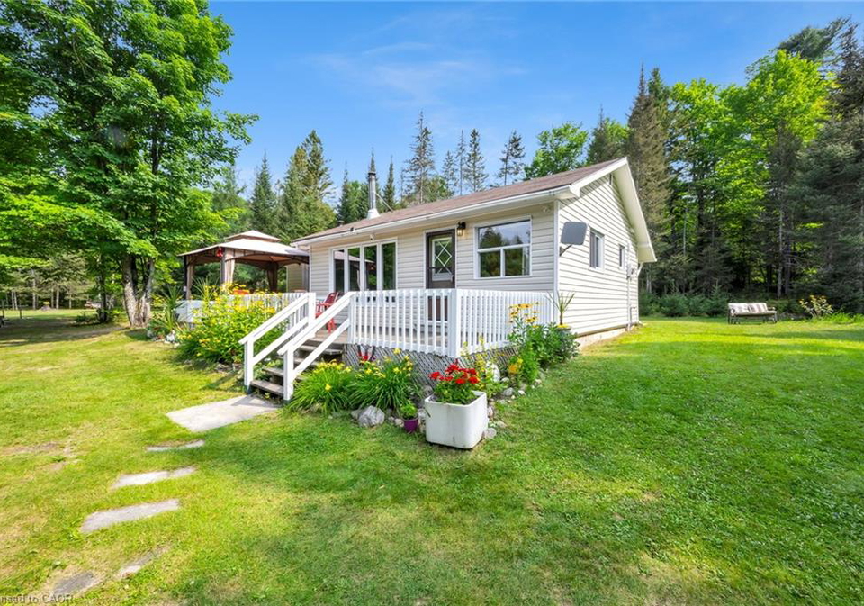 2288-eagle-lk-road-machar-ontario-40834231