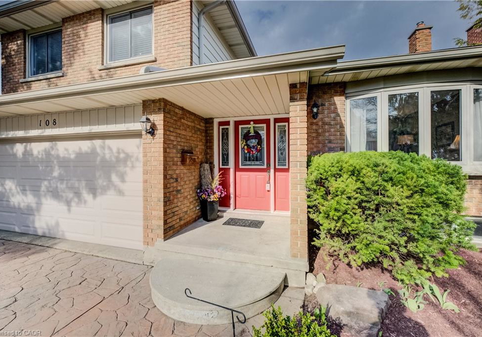 108-trailview-drive-kitchener-ontario-40834281